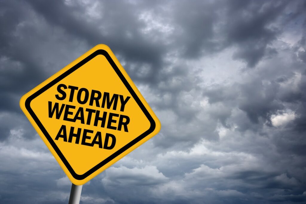 Stormy Weather to Set Up in South Throughout the Weekend - Breaking Weather