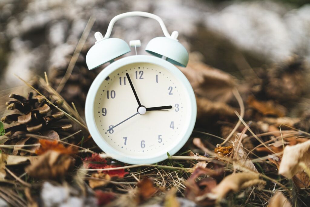 Time to Turn Back Clocks, But Do You Know Why? Breaking Weather