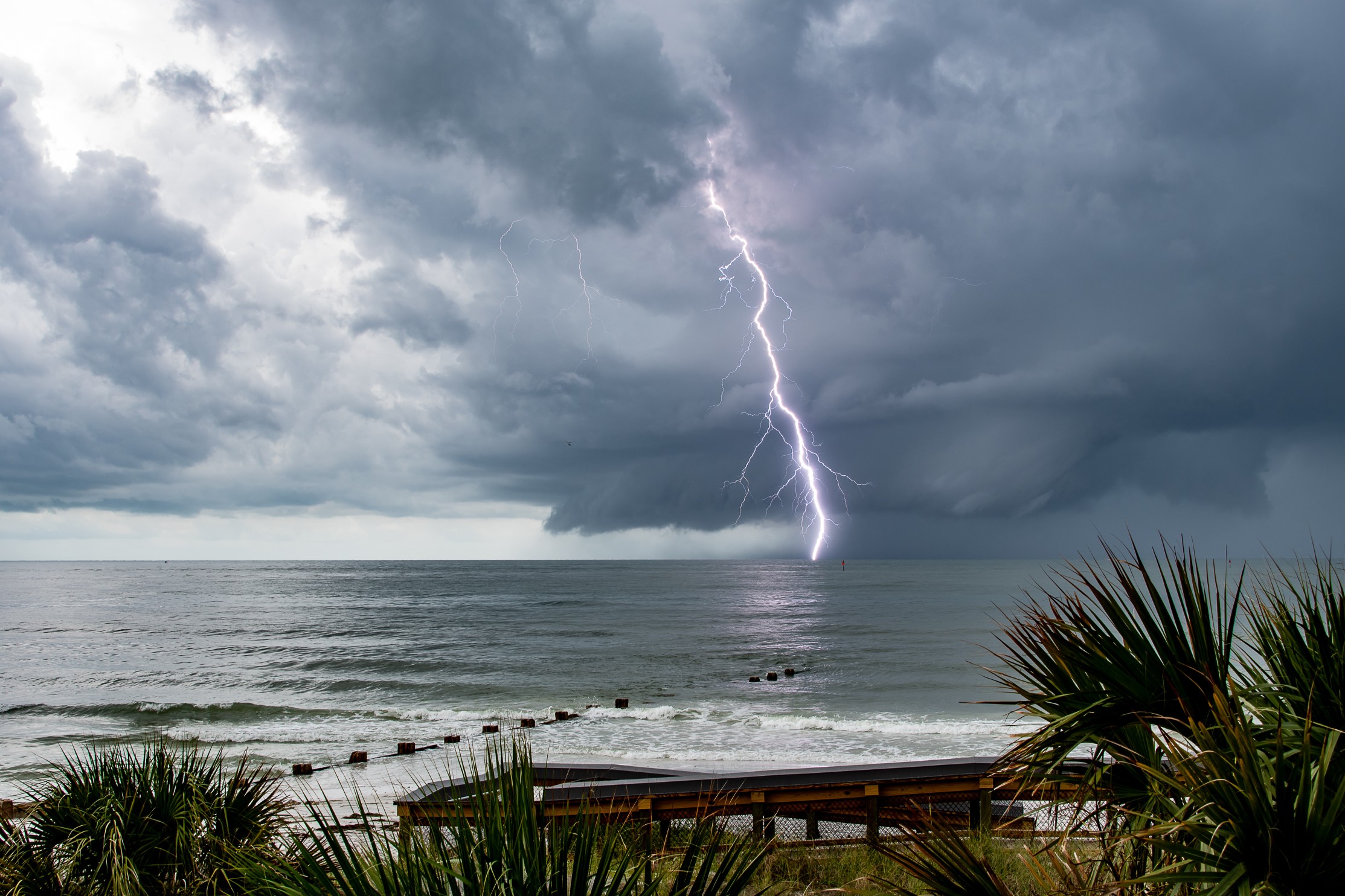 gulf-coast-to-be-slammed-with-more-rain-for-holiday-weekend-breaking